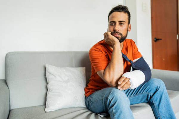 Acidente que aconteceu há mais de 10 anos pode dar direito a Auxílio- Acidente? - Taveira Advogados - Advocacia Previdenciária - Especialistas em INSS